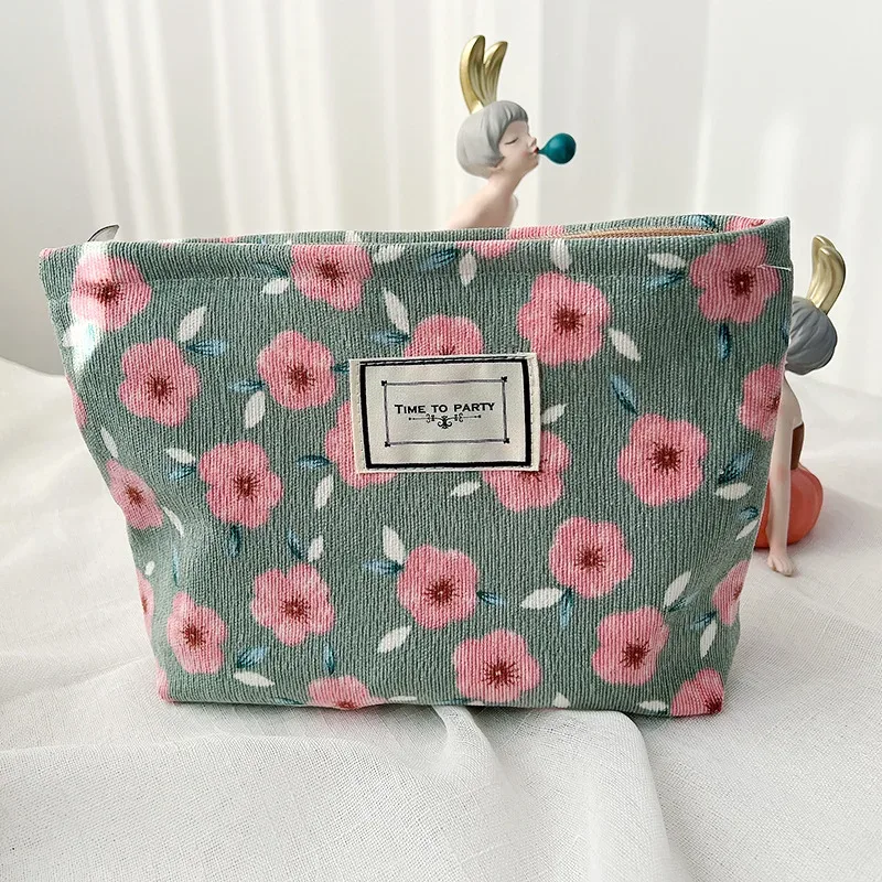 trousse à cosmétiques imprimée de fleurs pour femmes, trousse à crayons, trousse de voyage pour la présidence, trousse de maquillage florale mignonne, rouge à lèvres, pinceaux de maquillage, sac de rangement en poudres