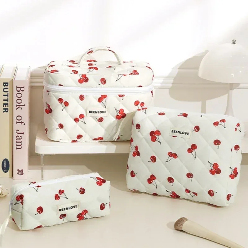 trousse de maquillage en coton matelassé avec impression, grand sac de voyage mignon pour poudres cosmétiques
