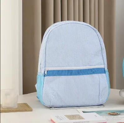 sac à dos seersucker monogrammé avec nom personnalisé, couleur bonbon brodée avec n'importe quel nom, sac de livre seersucker, sacs cadeaux uniques pour enfants