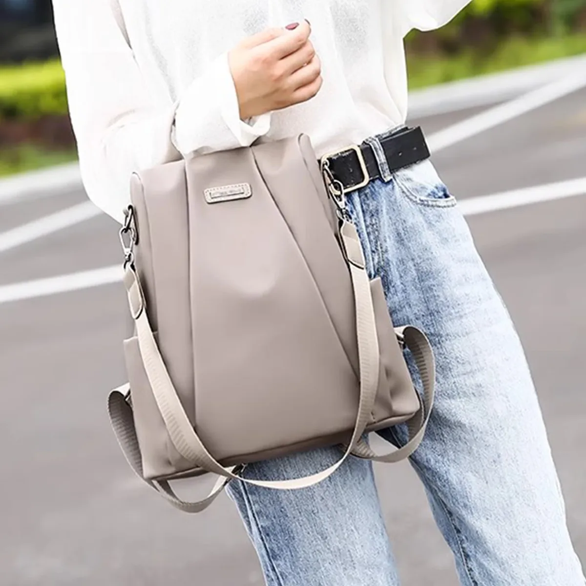 sac à dos antivol en tissu oxford pour femmes, fermeture éclair cachée au dos, design doux, adapté au travail quotidien et aux voyages