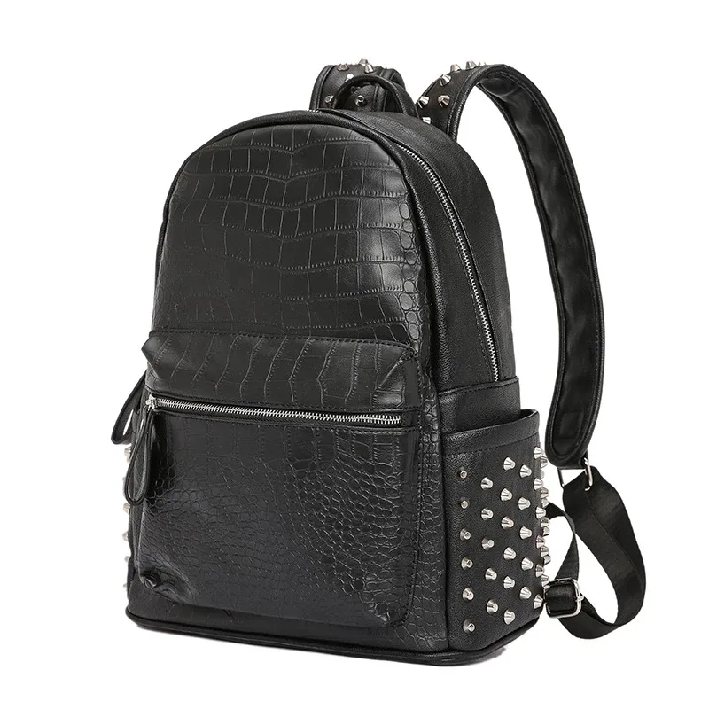 sac à dos pour homme tendance avec rivets, grande capacité, motif crocodile, sac à dos pour ordinateur portable 15,6 pouces, sac de voyage décontracté, sac à dos en cuir pu noir