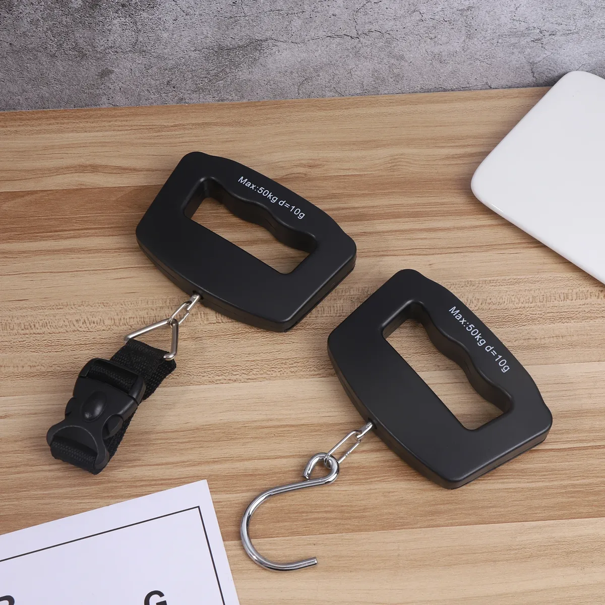 Balance numérique pour bagages 50 kg/10 g, balance électronique portable pour valise, balance de voyage avec rétroéclairage, balance de voyage suspendue électronique
