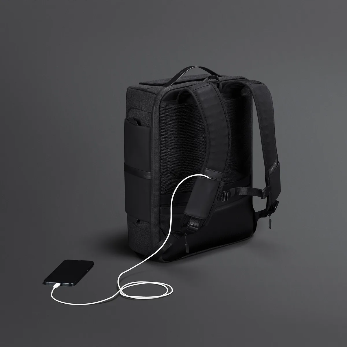 korin hubpack 33 sac à dos antivol et anti-coupure pour hommes et femmes, ordinateur portable 16 pouces, étanche, magnétique, 180 °   nouvelle porte de charge usb-c 2026