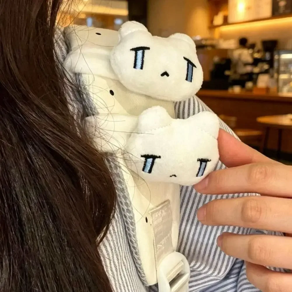 mignon chat qui pleure, breloque en peluche pour sac, décoration kawaii pour sac à dos et bandoulière, pendentif mascotte en velcro, cadeau pour les amis.