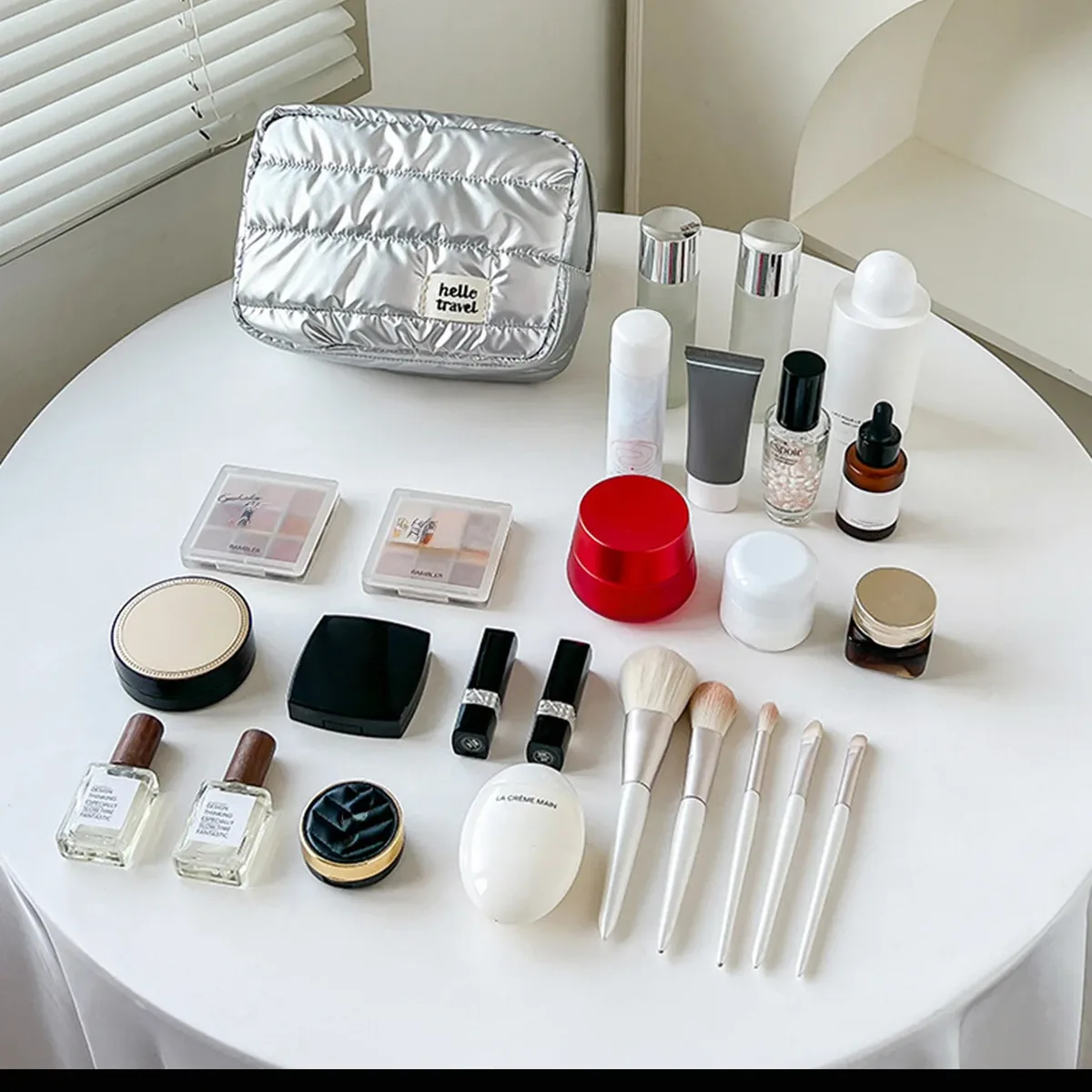 trousse de maquillage puffer, organisateur de voyage, sac de rangement cosmétique léger avec fermeture éclair, trousse de toilette portable pour femmes