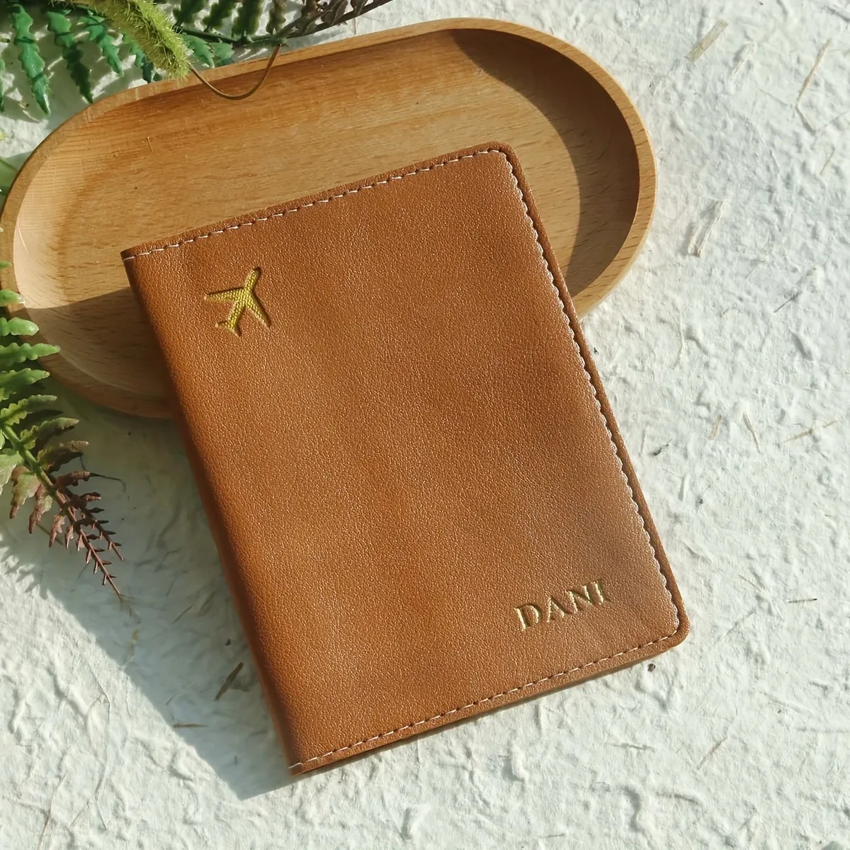étui de protection personnalisé en cuir pu pour passeport avec lettres dorées, porte-passeport épaissi personnalisé
