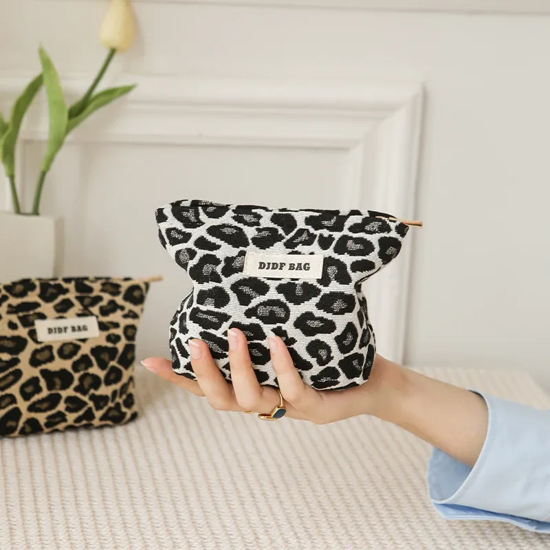petit porte-monnaie imprimé léopard, sac de maquillage pour femmes, sac de rangement de cosmétiques portable, sac de rouge à lèvres à la mode, sac de doublure pour les déplacements quotidiens