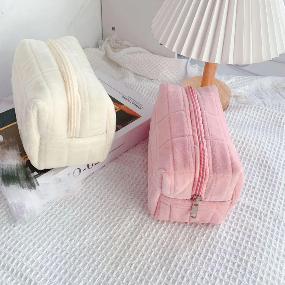 pointrousse de maquillage en peluche pour femmes, petits sacs cosmétiques de voyage portables, trousse de toilette à fermeture éclair pour documents solides, sacs de rangement pour poudres lavantes