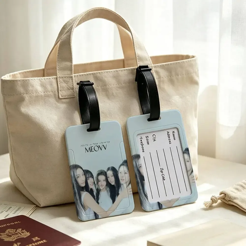 hot kpop girl m-meovvs étui de carte d'information imperméable en pvc, étiquette de bagage anti-perte pour valise et sac à main