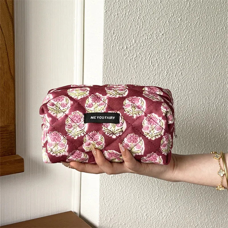 trousse de maquillage florale matelassée grande capacité, pochette de rangement de voyage, organisateur de toilette, sac à main portable, étui cosmétique doux et mignon