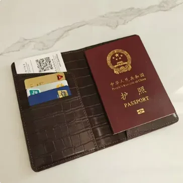 porte-passeport en cuir à motif crocodile, étiquette de bagage personnalisée avec gravure d'initiales, porte-cartes rétro de luxe, cadeau