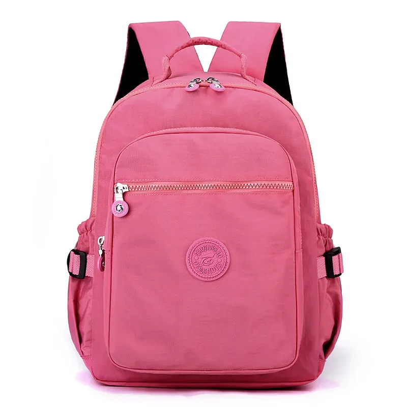nouveau sac à dos de voyage pour femmes sac d'école en tissu nylon décontracté léger grande capacité à la mode double sacs à bandoulière en vente