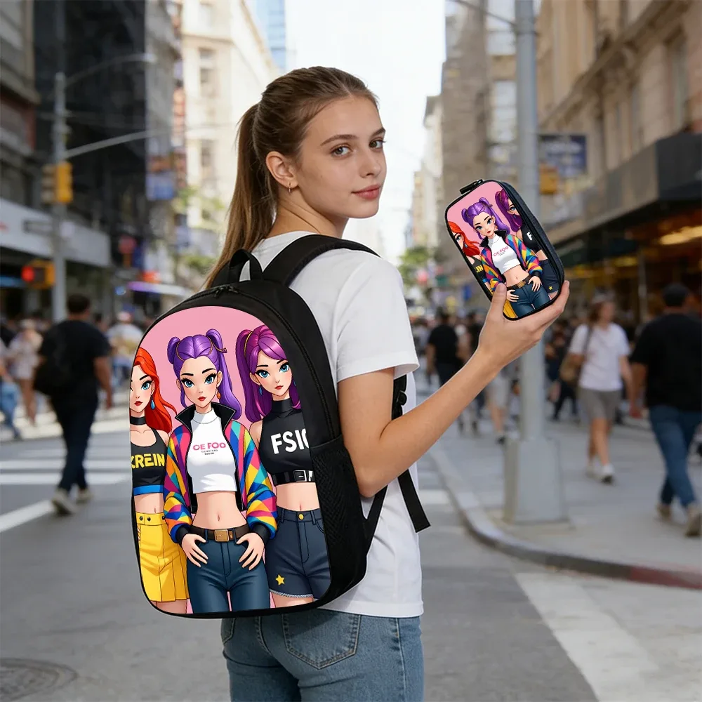 sac dos polyester dessin animes personnages stylisés fonds rose noirs accents couleurs vivantes transport journalier