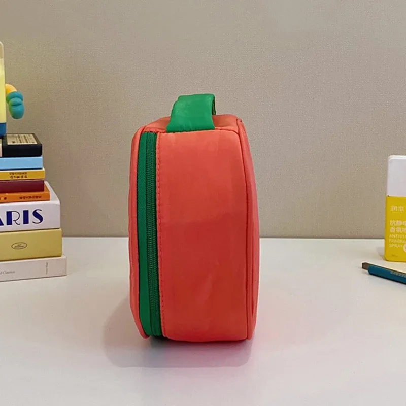 1 pièce trousse de maquillage mignonne en forme de tomate, en nylon imperméable, organiseur de cosmétiques portable, pochette de rangement pour articles de toilette
