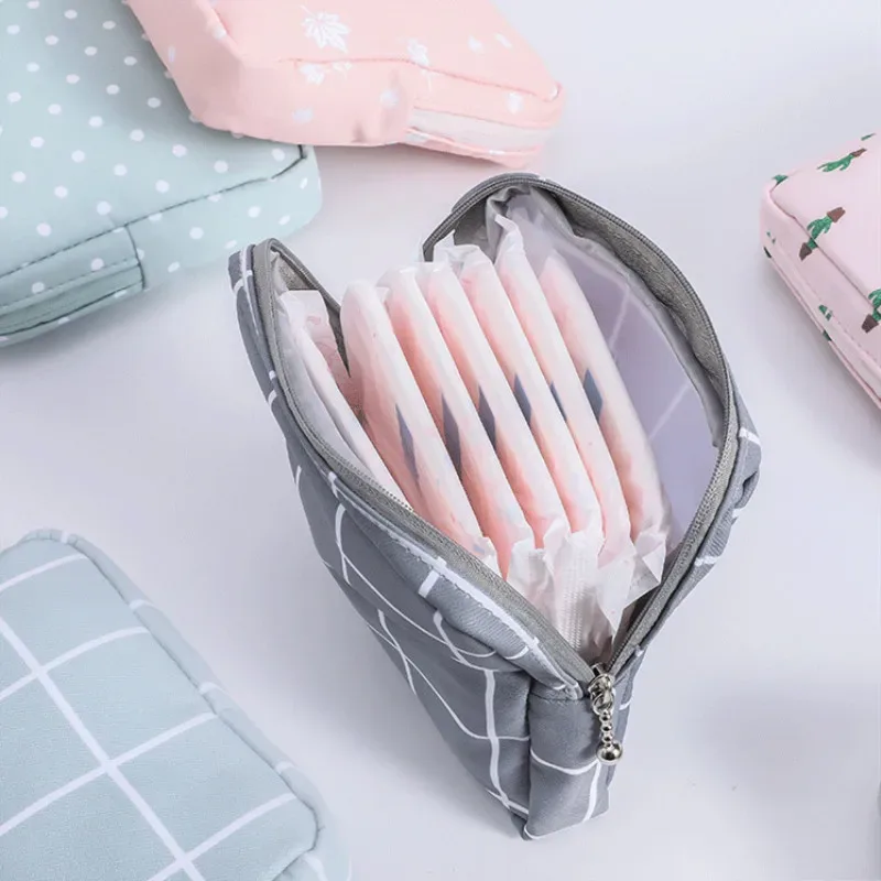 trousse polyester fleurs roses voyage cosmétiques maquillage femmes format carré motif cactus gris ours marbré