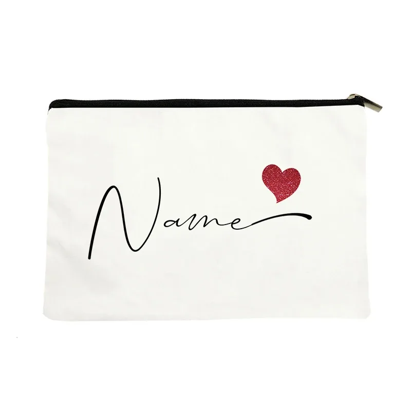 trousse de maquillage personnalisée avec nom en forme de cœur, sac de rangement pour articles de toilette pour femme, trousse à cosmétiques, cadeau de fête pour enseignant