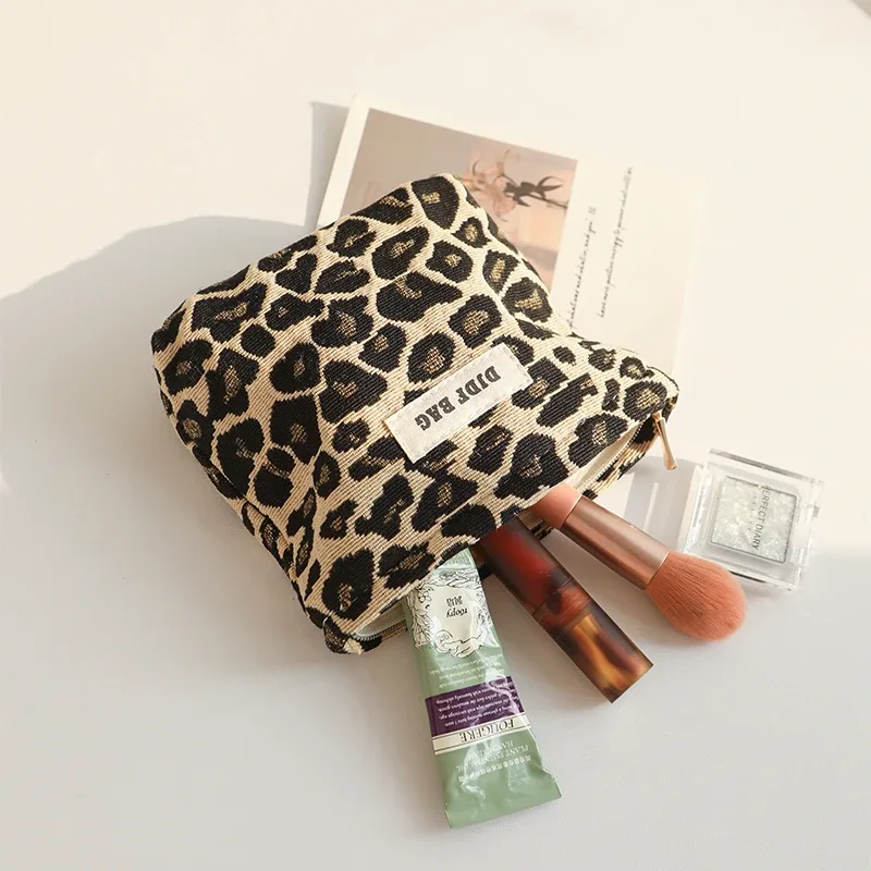 petit porte-monnaie imprimé léopard, sac de maquillage pour femmes, sac de rangement de cosmétiques portable, sac de rouge à lèvres à la mode, sac de doublure pour les déplacements quotidiens