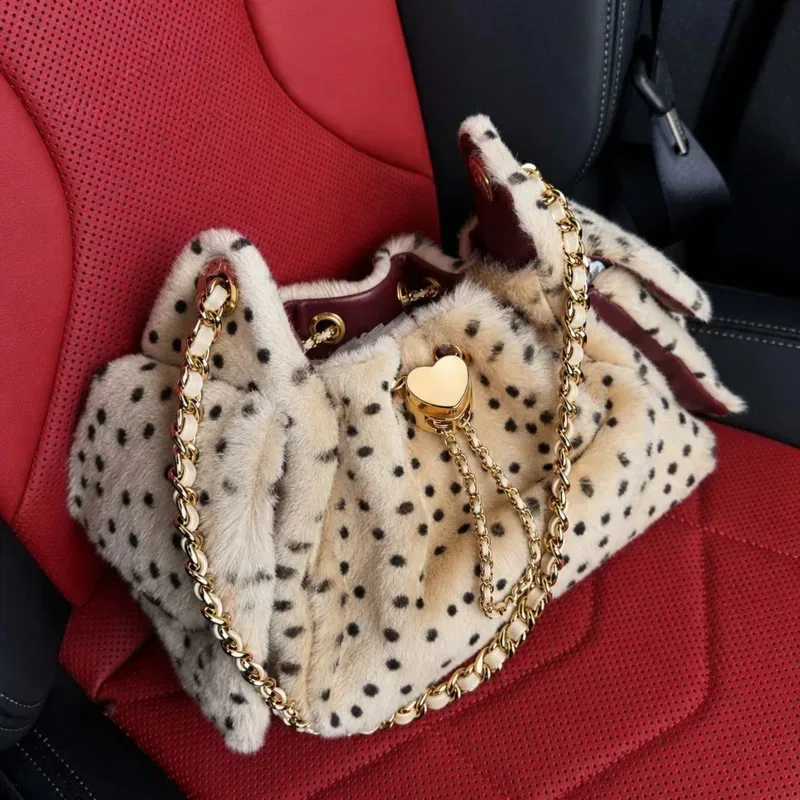 sac seau léopard en fausse fourrure avec chaîne et cordon de serrage, sac à bandoulière pour femme, sac à main en peluche, sac fourre-tout automne-hiver
