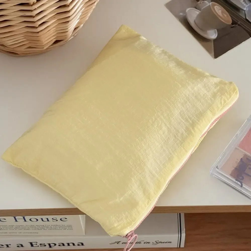 grande trousse de maquillage en nylon avec fermeture éclair, motif à carreaux, design organisateur, pochette de rangement pour cosmétiques.