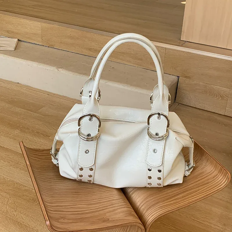 sac à bandoulière en cuir pu pour femmes, style vintage, grande capacité, sac à main à rivets de haute qualité, à la mode, pour usage quotidien, sac de moto y2k