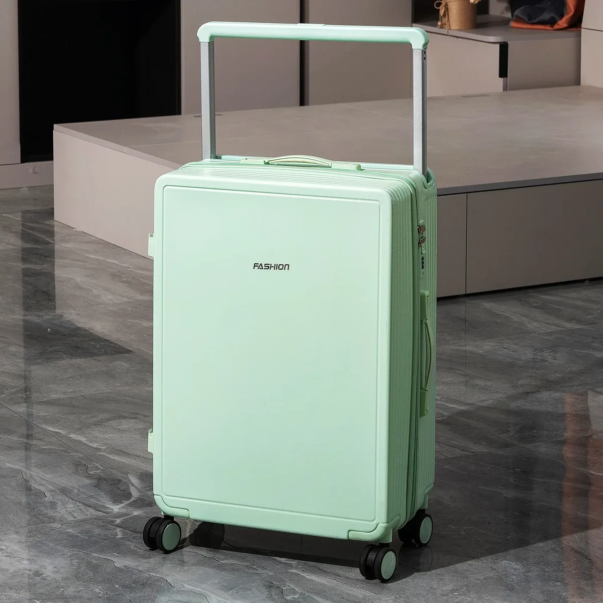 valise à roulettes multifonctionnelle de 30 pouces avec cadre en aluminium et poignée large, en polycarbonate durable, grande capacité
