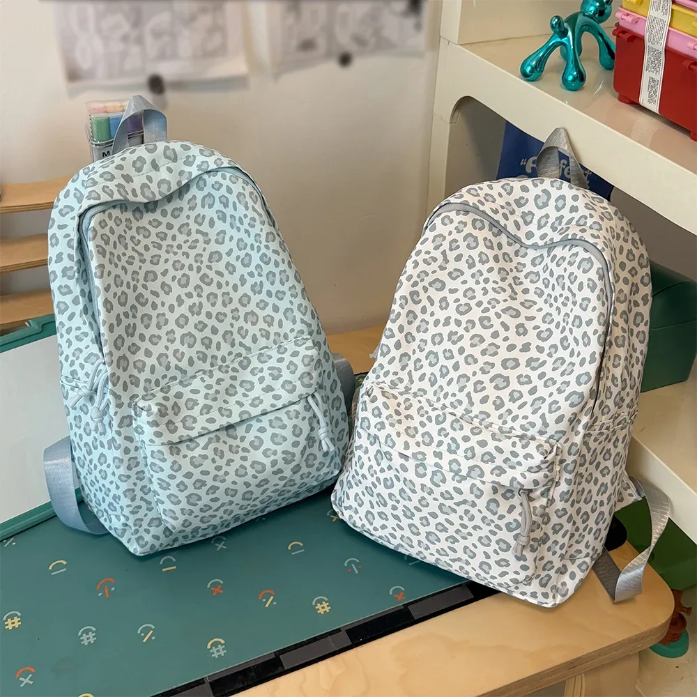 sac à dos imprimé léopard, sac à dos décontracté à motif léopard, multi-poches, en nylon souple, pour les promenades quotidiennes, les sorties du week-end, les sorties en ville