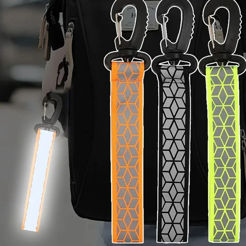 sangles réfléchissantes pour sac à dos, 2 pièces, porte-clés de sécurité réfléchissant pour sac à dos, fournitures de sécurité soigneusement conçues pour le camping