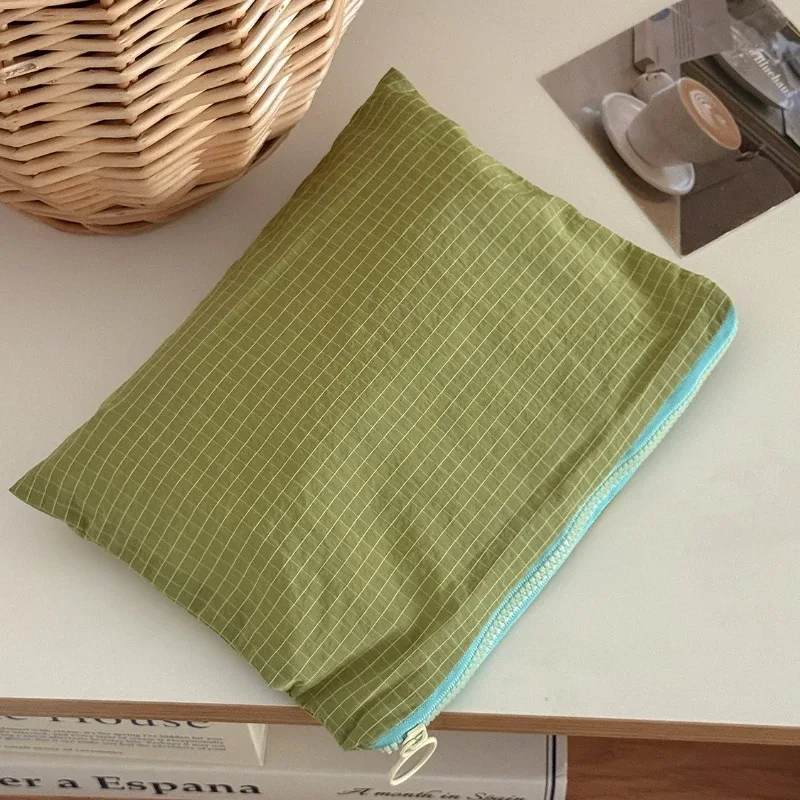 nouvelle trousse de maquillage à carreaux pour femmes, grande capacité, pochette à fermeture éclair en nylon, pochette de voyage, organisateur de cosmétiques, sac de rangement à fermeture éclair, косметика