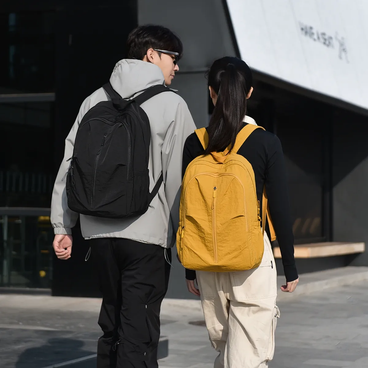 sac à dos pratique et élégant, grande capacité, unisexe, décontracté, résistant à l'eau, en nylon, pour voyage, pour ordinateur portable, pour les déplacements quotidiens