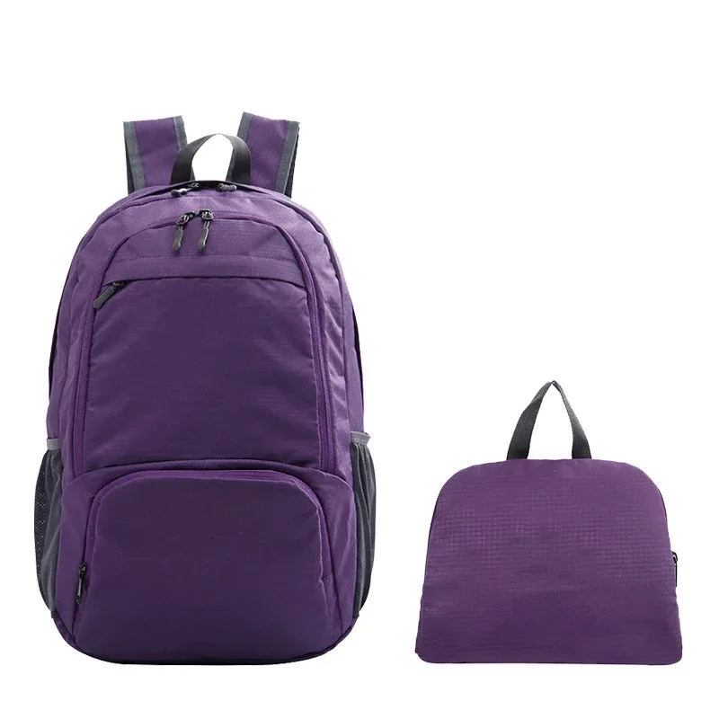 sac à dos léger et pliable avec logo personnalisé, imperméable, personnalisable, idéal pour les voyages en plein air et la randonnée.