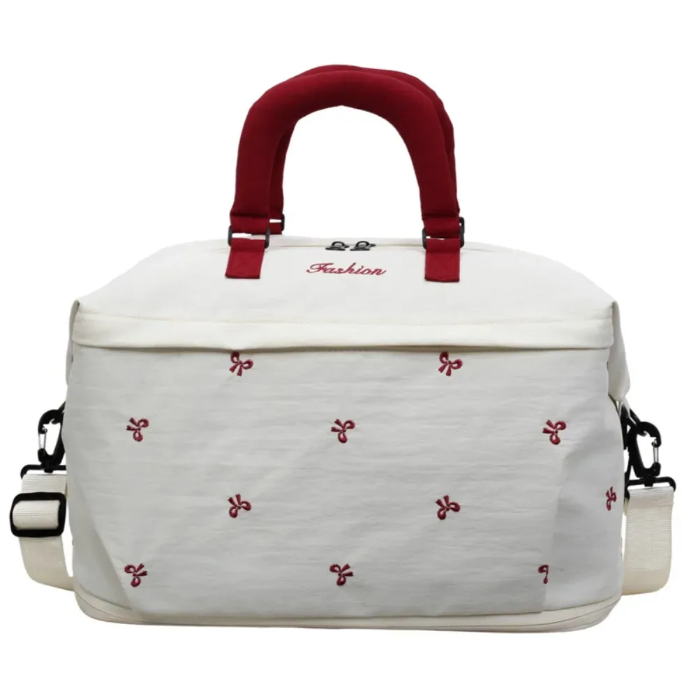 sac de voyage à grande capacité avec broderie en forme de nœud papillon, sac de voyage extensible en tissu oxford résistant à l'eau, sac fourre-tout à bandoulière pour la gym
