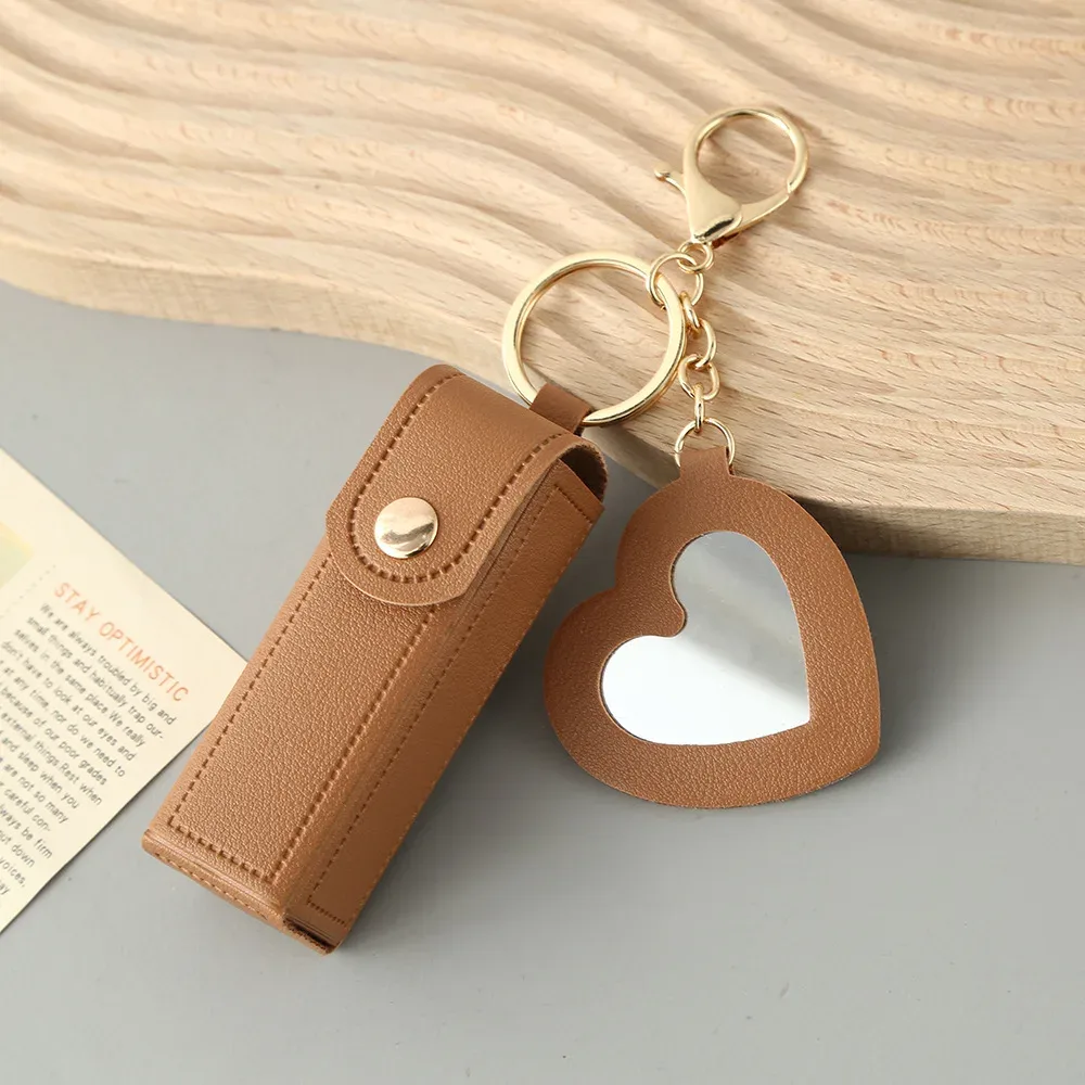 trousse toilette cuir motif coeur poignée portecles beige rose noir marron rouge voyage cosmetique miniature