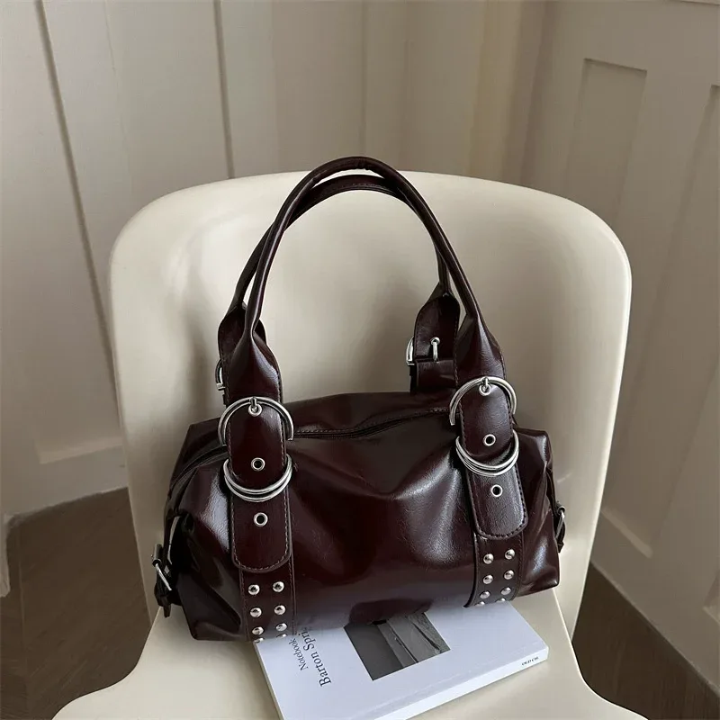 sac à bandoulière en cuir pu pour femmes, style vintage, grande capacité, sac à main à rivets de haute qualité, à la mode, pour usage quotidien, sac de moto y2k