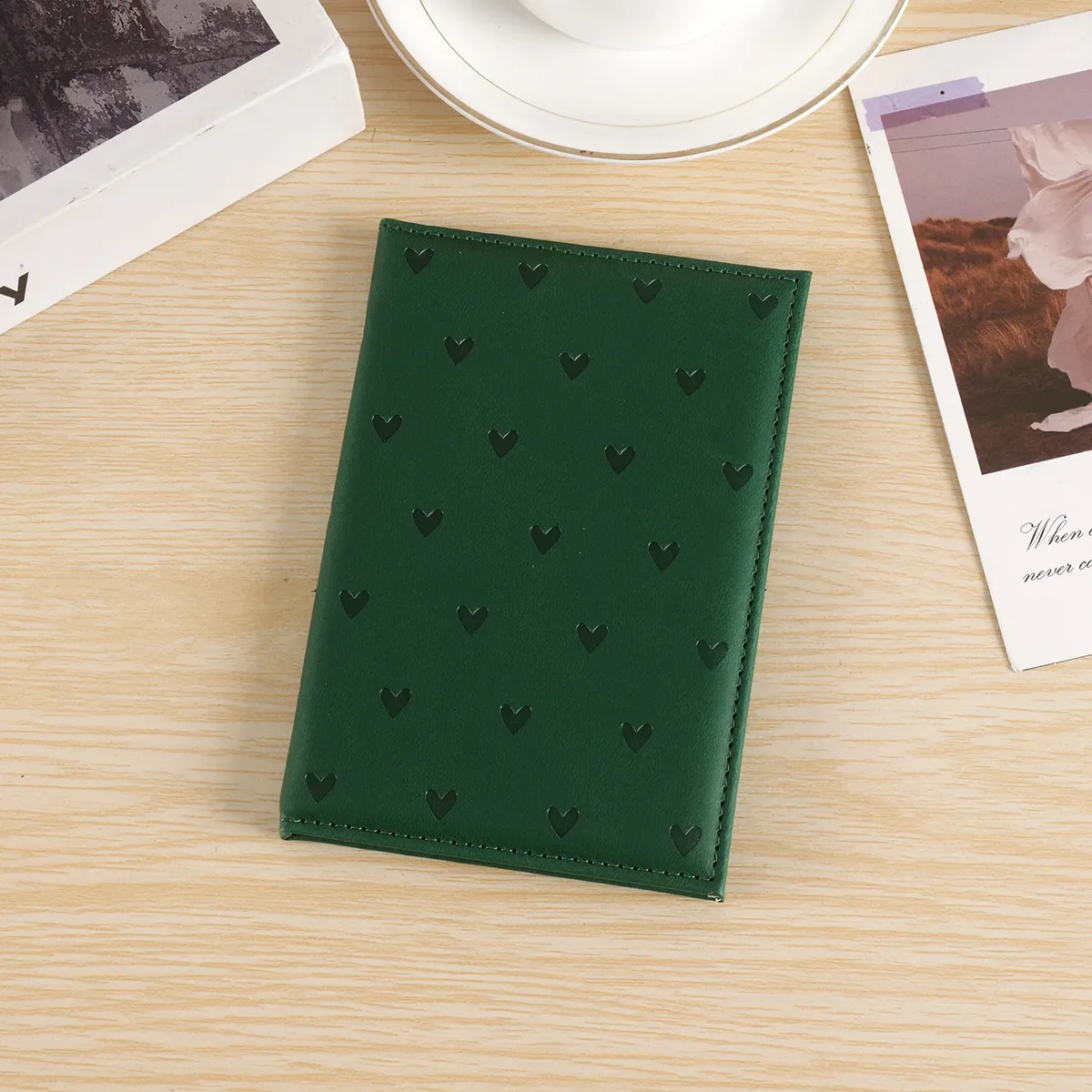 portefeuille de voyage à imprimé cœur mignon pour femmes, couverture de passeport en cuir pu, porte-passeport, accessoires de voyage, étui de protection pour documents