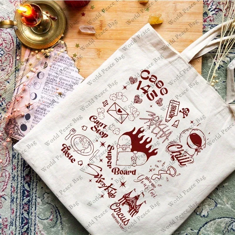 sac voyage toile beige motifs rouges 145 chill super board décoration vintage usage voyage