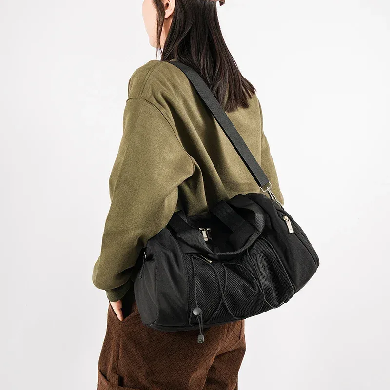 Nouvelle simplicité loisirs solide Oxford grande capacité sacs de voyage 2026 haute qualité Style de base vacances femmes sacs à bandoulière
