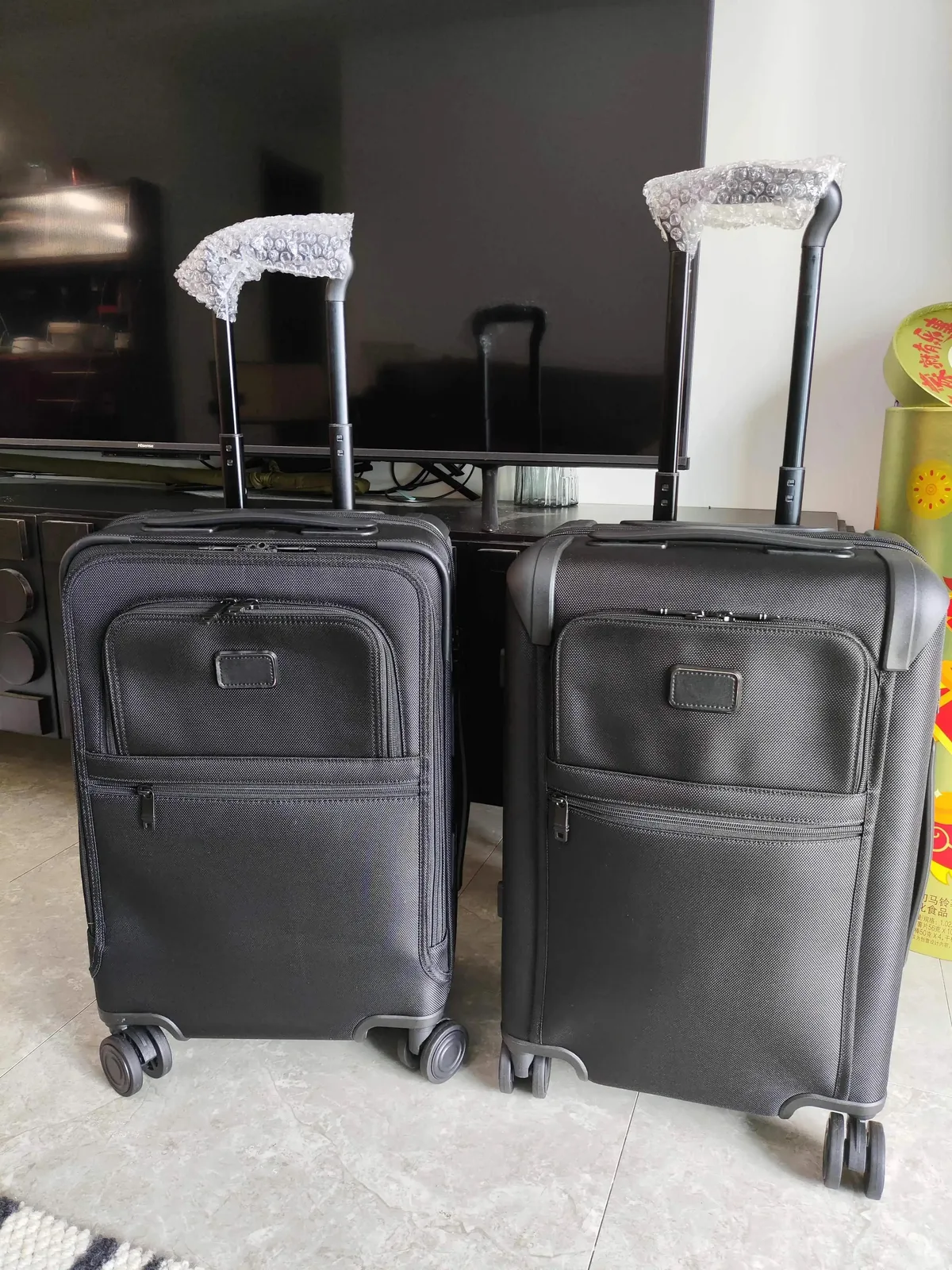 sacoche portable nylon noire roulante poignées multifonction usage voyage business transport documents office travail