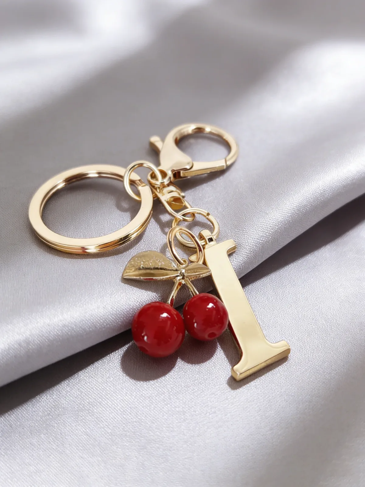 porte-clés élégant en or de qualité supérieure, pendentif 3d alphabet a-z, accessoire cœur rouge, anneau de porte-clés argenté tendance, pour sac/ordinateur portable