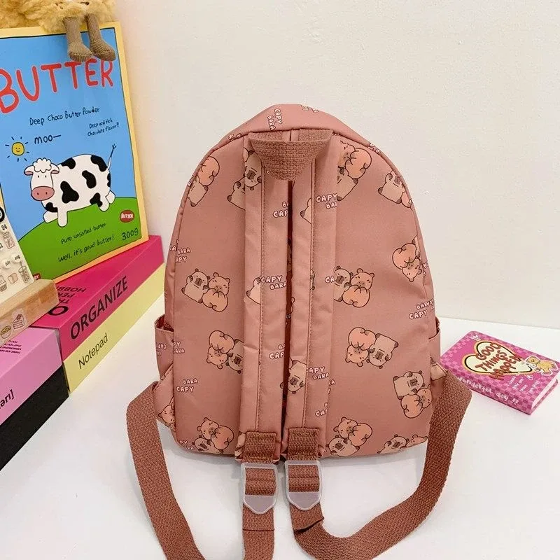 nouveau sac à dos kawaii capybara dessin animé 2026 pour femmes et filles, ultra-léger, cartable pour maternelle et élèves du primaire, motif simple, sac de livres