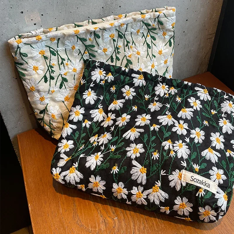 trousse à cosmétiques imprimée de fleurs pour femmes, trousse à crayons, trousse de voyage pour la présidence, trousse de maquillage florale mignonne, rouge à lèvres, pinceaux de maquillage, sac de rangement en poudres