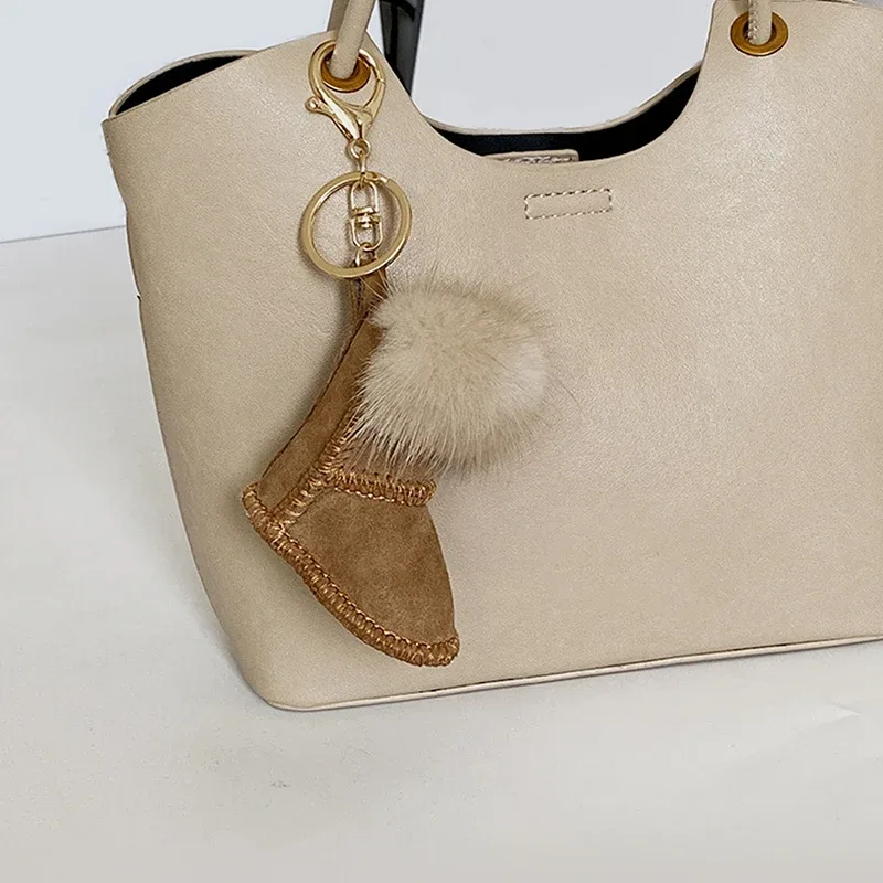 porte-clés mignon pour sac à dos, accessoire de sac à dos, bottes, décor de téléphone, cadeau d'hiver, pendentif de sac de luxe à la mode