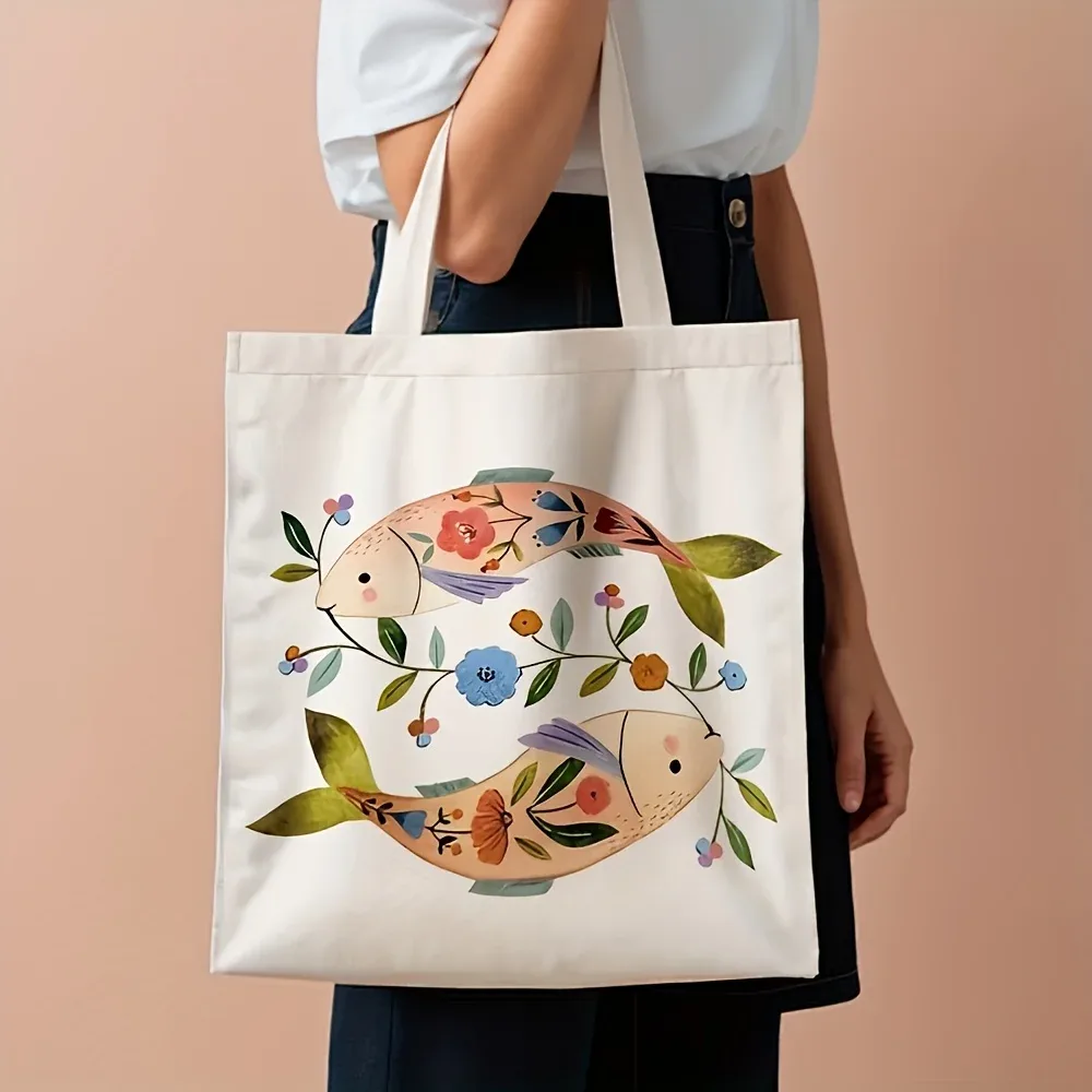 sac fourre-tout en forme de poisson koi aquarelle, motif artistique de poisson basse avec détails floraux, sac à bandoulière léger, adapté à la nature et à l'art