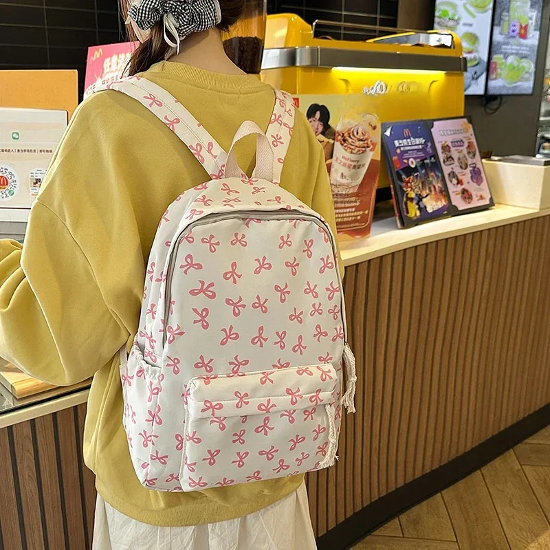 sac à dos floral en nylon léger et très élégant pour femme – 6 couleurs – portable, durable, idéal pour les voyages, l'école et l'extérieur au quotidien