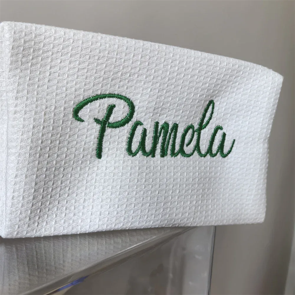 sac à cosmétiques gaufré avec nom personnalisé, rangement de voyage brodé pour femmes, trousse de maquillage pour filles simples, sacs cadeaux d'anniversaire pour femmes