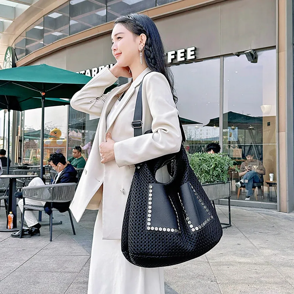 femmes fourre-tout sac style européen rivet conception évider sacs à bandoulière été en plein air décontracté grande capacité sac à bandoulière