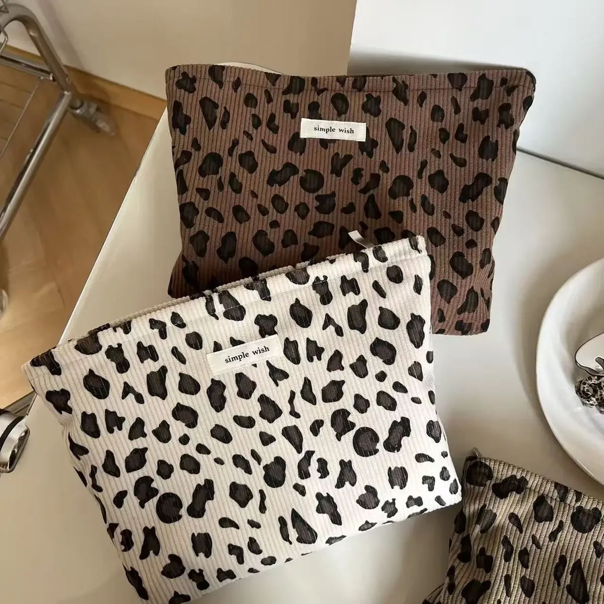 trousse de maquillage rétro en velours côtelé motif léopard, rouge à lèvres, organisateur de cosmétiques, sac à fermeture éclair, sac de lavage et de rangement de voyage pour femmes