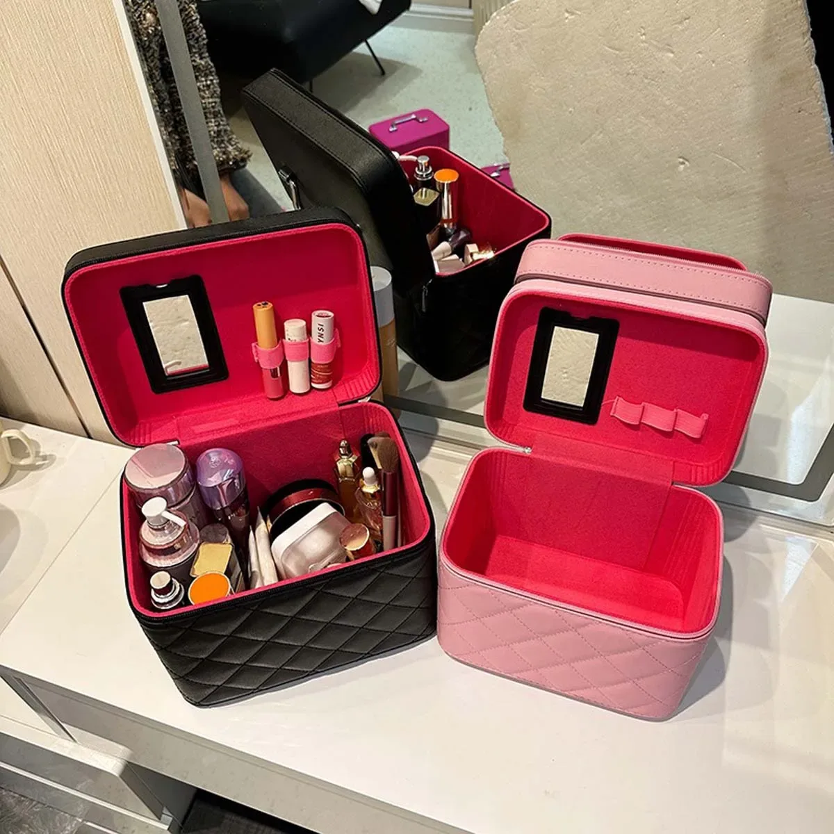 trousse de maquillage portable de luxe, étui à cosmétiques monochromatique, boîte de rangement de maquillage, carreaux de diamant rouge net, fil de littérature, nouveau