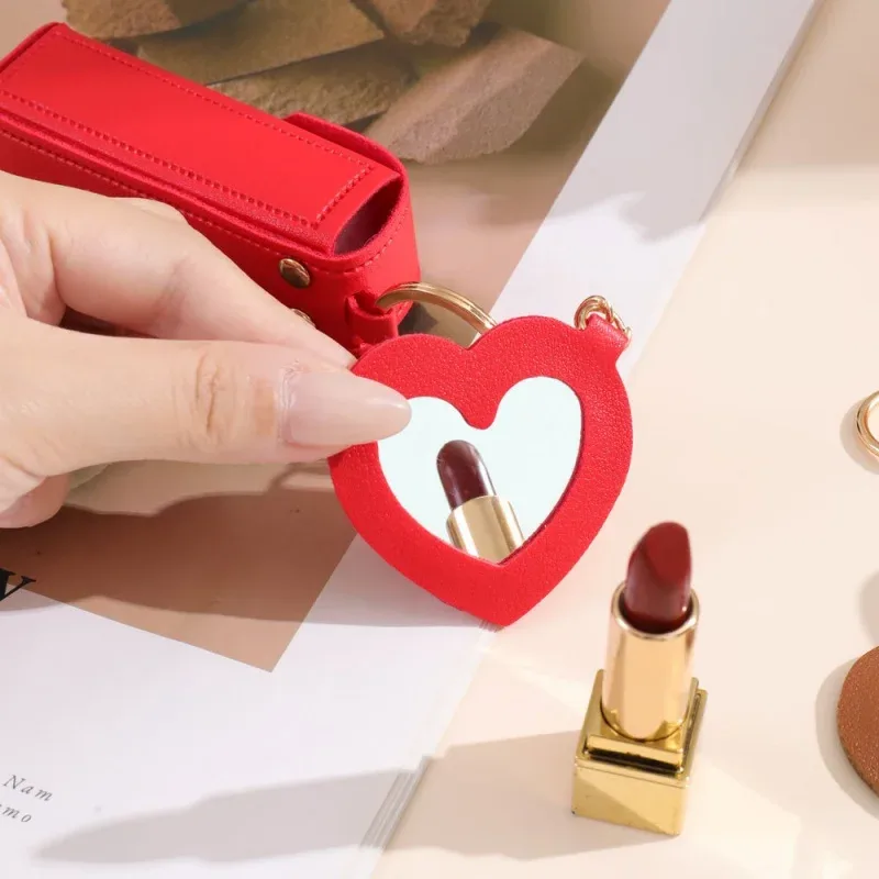 trousse cosmétique cuir motif coeur rouge bleu rose beige portable miroir lipstick transport voyage