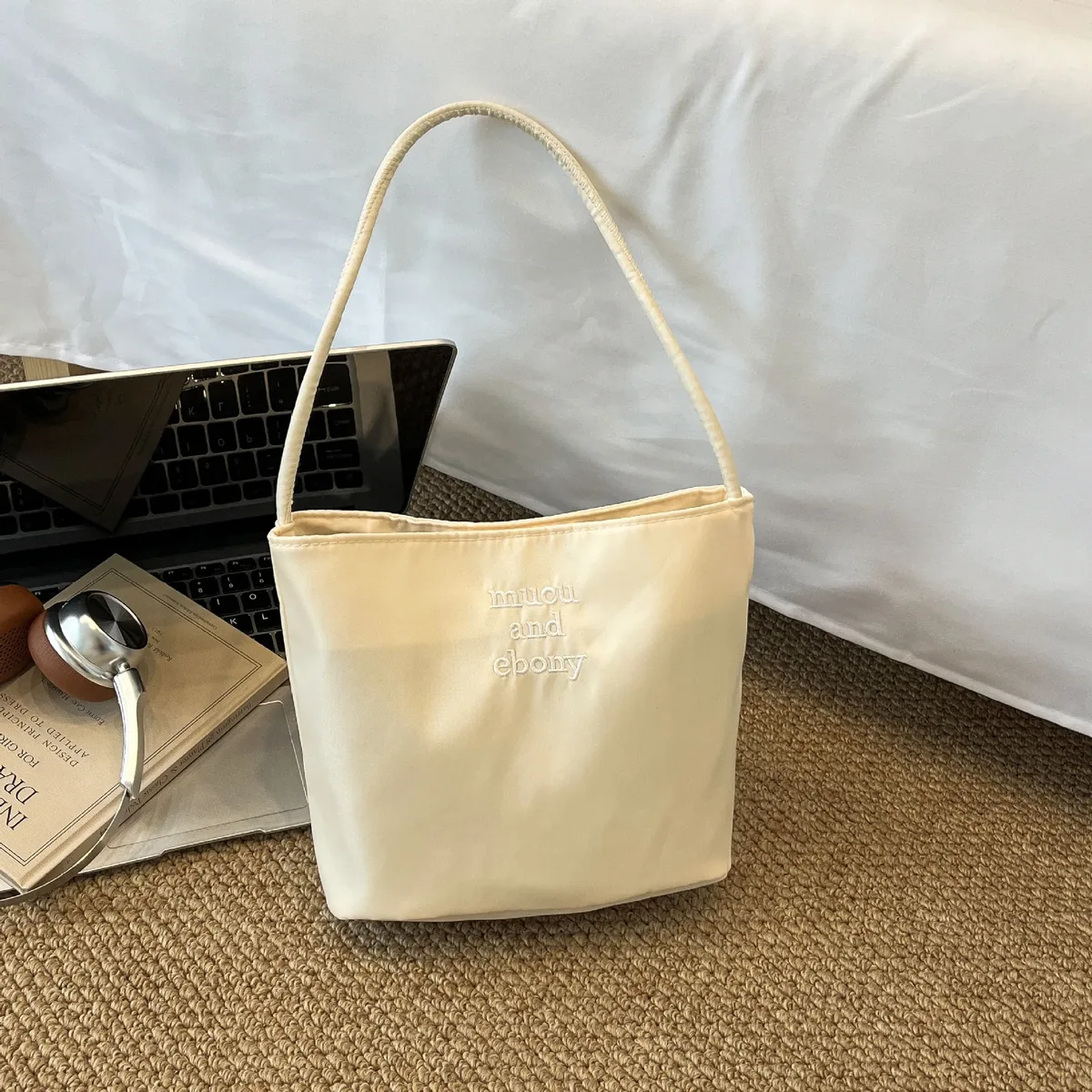 sac carré brodé, sac seau en nylon tendance de style japonais, nouveau sac à bandoulière printemps/été