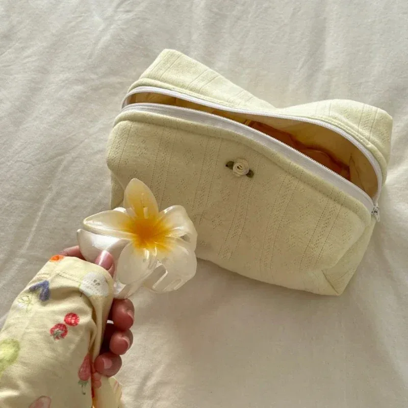 trousse de maquillage élégante à fleurs, sac de rouge à lèvres cosmétique, portable, grande capacité, évaluation de voyage, poudres de toilette cosmétiques, mode, doux